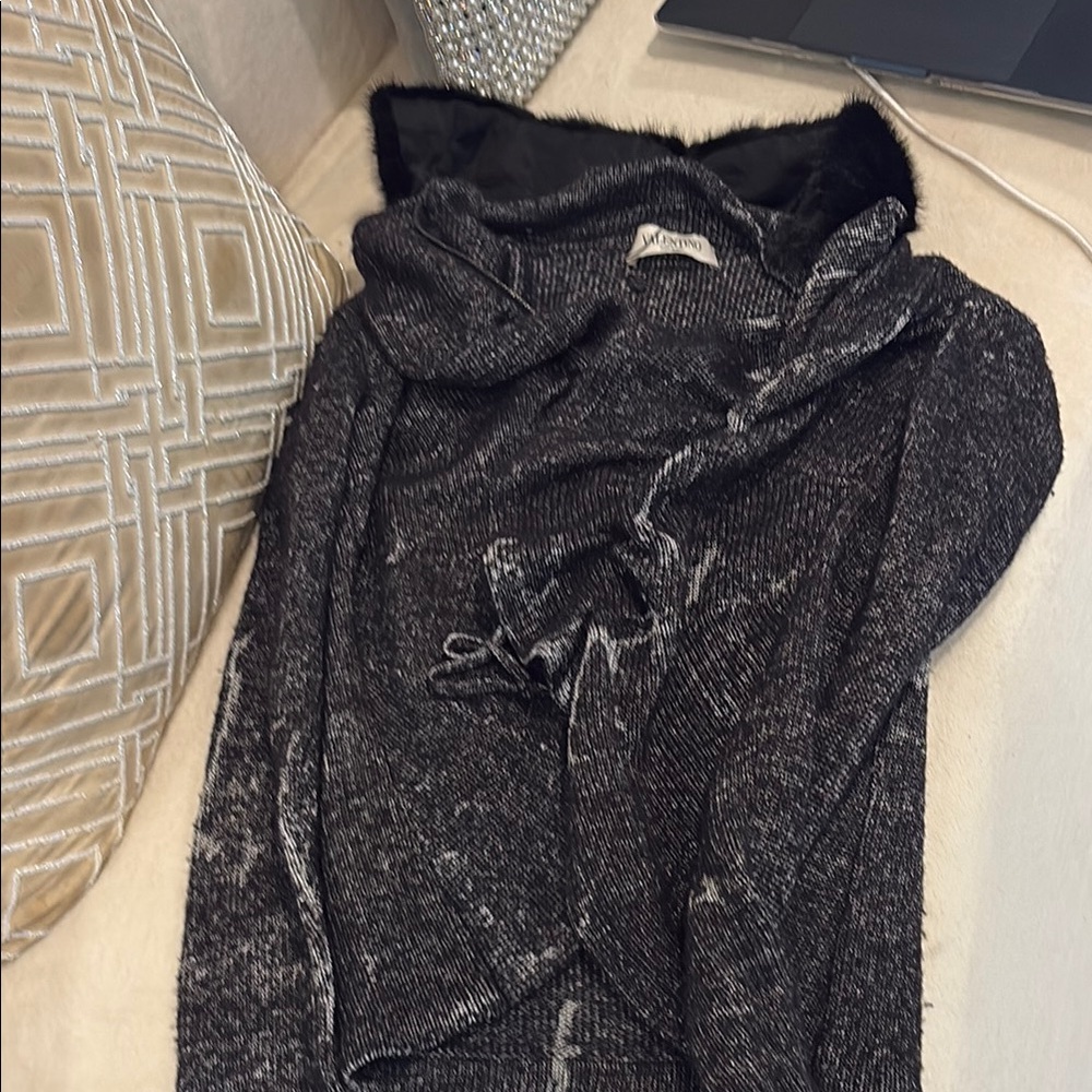 Valentino Sweater Size Medium Sweater with fur collar.